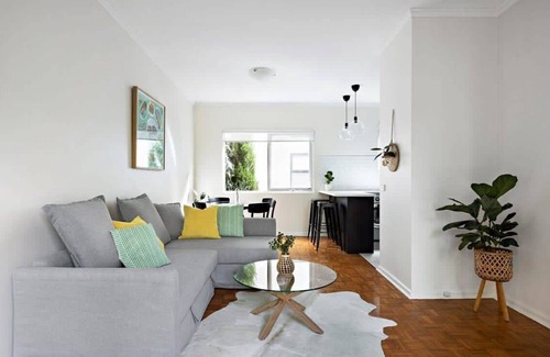 Hawthorn Apartment | Hawthorn's Tranquil Haven Free WiFi