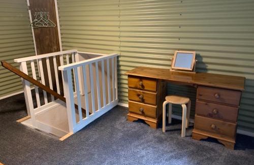 Westbrook Court Apartment | Hay View Lodges - Barn End