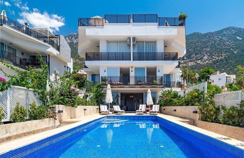 Kalkan Apartment | Hayâl Apartment Kalkan, contempory 3 bed duplex with private pool