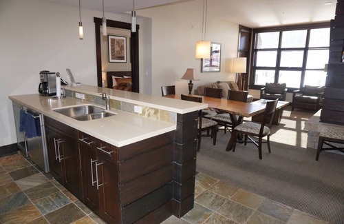 Snowmass Village Condo | Hayden Lodge - Views of the slopes and village (203154-9418)