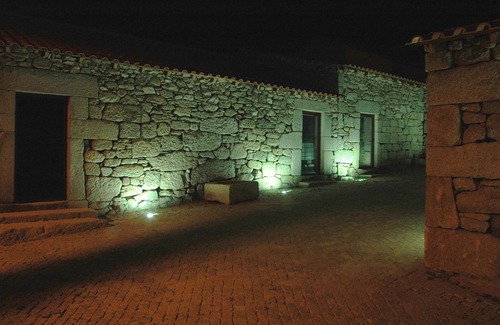 Vila Flor Apartment | haystack of a main farmer house converted into an apartment