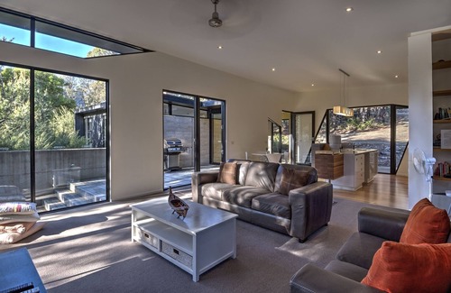 Freycinet House | Hazards Rim