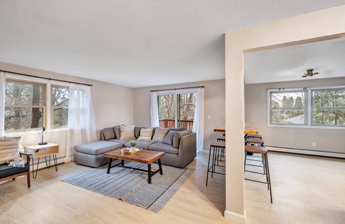 Green Bay House | Hazelwood Haven near Lambeau! by RedAwning