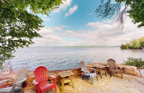 North Hero House | Hazen's Hideaway