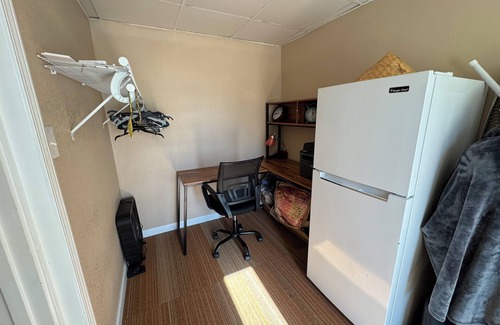 Marianna Apartment | Heading gym 1-bedroom apartment, next to the caverns state park in Marianna FL