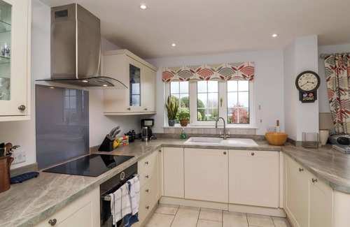 North Buckland Cottage | HEANTON LODGE, family friendly, with a garden in Braunton