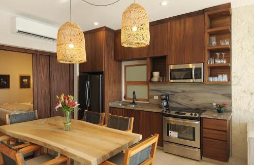 San Jose del Cabo Apartment | Hear the waves! Amazing beachfront condo with unbeatable views!
