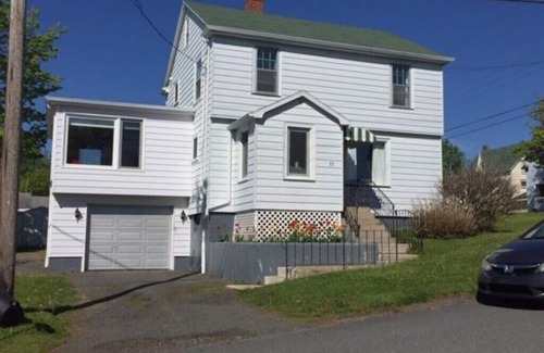 Baddeck House | Heart of Baddeck Village
