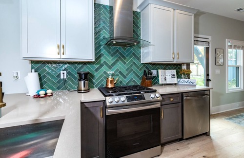 Brevard Cottage | Heart of Brevard Hideaway - Walk/Bike to Downtown!