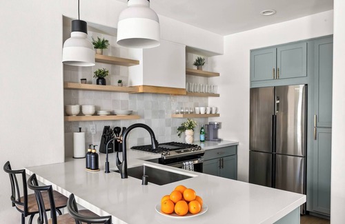 Carlsbad House | Heart of Carlsbad 2 bed 2 bath with Pool + Hot Tub