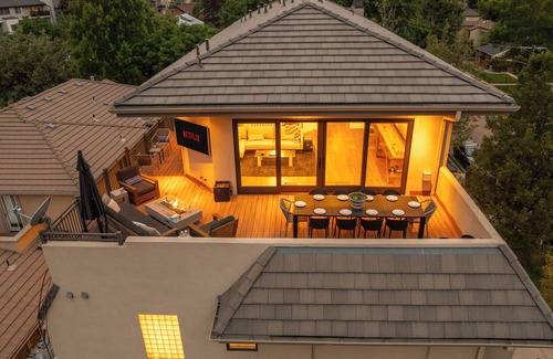 Cherry Creek House | Heart of Cherry Creek Modern Mansion Rooftop