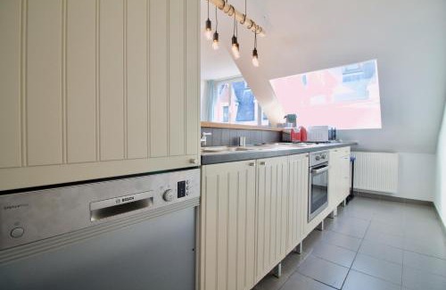 Quartier du Centre - Centrumwijk Apartment | Heart of Grand Place - Stunning 2BR Duplex
