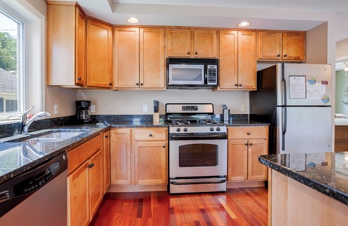 Honeoye Cottage | Heart of Honeoye: A Modern Honeoye Lakefront Getaway!