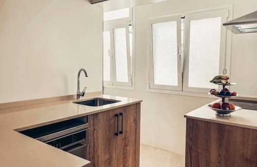 Cruz de Humilladero Apartment | Heart of Malaga | Shiny & Vintage