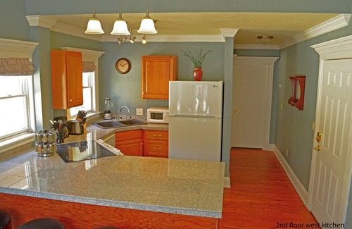 Manitou Springs Historic District Apartment | Heart of Manitou Springs. Award-winning. Luxurious. Rent all three apartments.