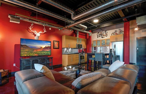 Arts District Condo | Heart of Old Town - 360 Degree Private Roof Deck
