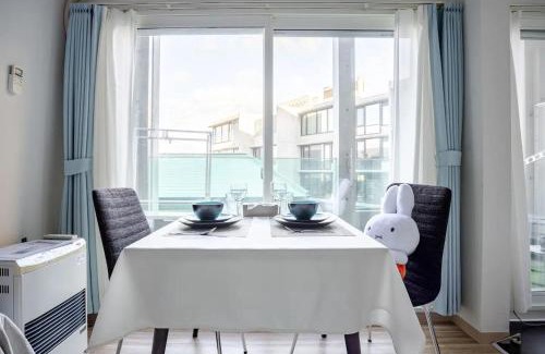 Otaru Apartment | Heart of Otaru, Сondo, Green Garden view