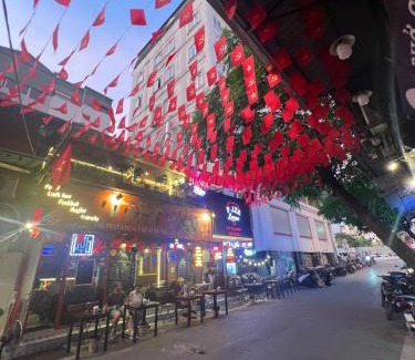 Hang Buom House | Heart of Quarter Balcony, Projector2