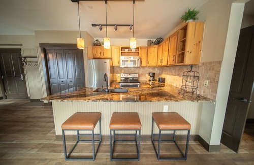 River Run Condo | Heart of River Run- Hot Tub/Pool access