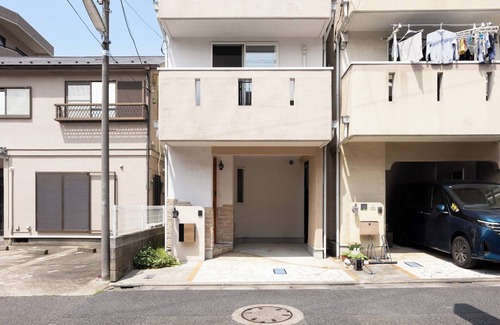 Kamiuma Apartment | Heart of Sangenjaya, Tokyo | 2 Stops to Shibuya