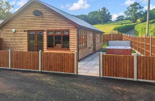 Llandrindod Wells Resort | Heart Of Wales Lodges