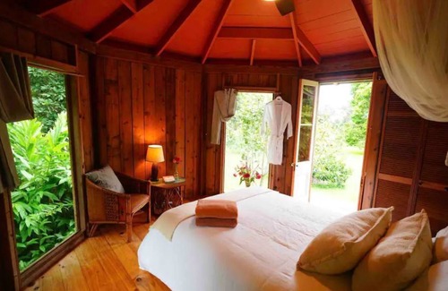 Honokaa Other | Heart Sanctuary w/ hosted amenities, yoga & fire