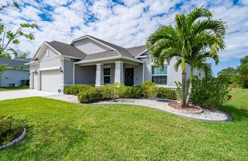 Port Saint Lucie House | Heated Pool 4BR Retreat Family Friendly