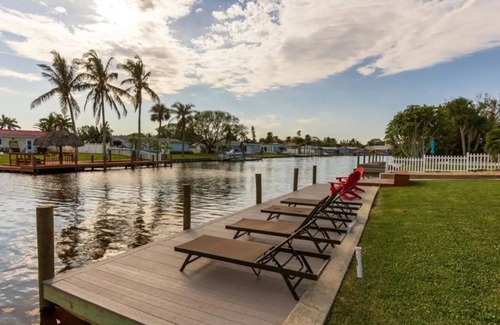 Cocoa Isles House | Heated Pool and Spa-3B/2B Waterfront on Canal close to the Beach