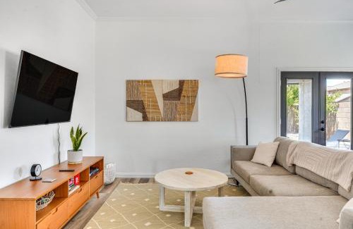 Neely Farms House | Heated Pool and Yard Gilbert Getaway!