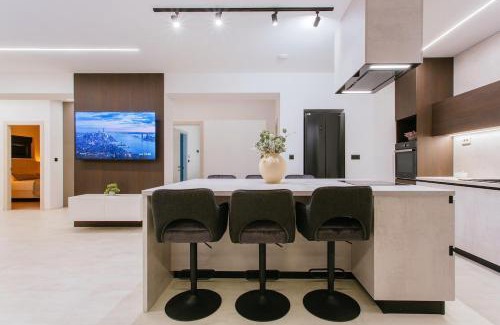 Mejasi Apartment | Heated pool apartment KaLeGa