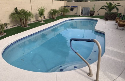 Surprise Farms House | Heated pool at NO extra charge! Plan a trip to the beautiful desert! 🌵BOOK NOW!