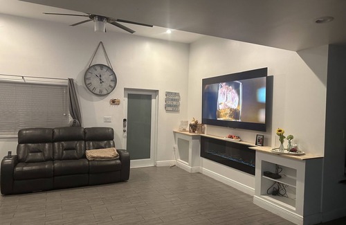 Cooper City House | Heated pool home w/movie theater & pool table.Near hardrock casino and beaches.