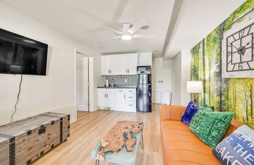 Mount Vernon House | Heated Pool, Lake Views & Dock: Mt Vernon Getaway!