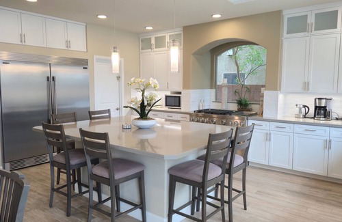 Arden House | Heated Pool & Spa ★ Arcades ★ Pool Table ★ King Beds