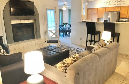 Rancho Vistoso House | Heated Pool-Spa! Epic Mountain Views! BBQ, Firetable, Parks, Trails, Tennis.