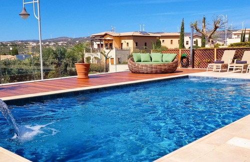 Kouklia Apartment | heated private pool, 3 bedrooms apartment, stunning view on the mediterranean