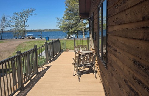 Spooner Cabin | Heated Swimming Pool, Charming 3-Bedroom 2-Bath Lake Home With AC, WiFi Spooner