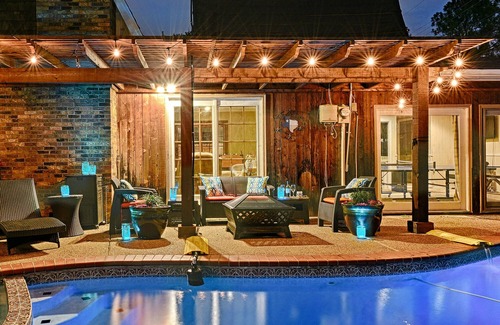 Las Colinas House | HEATED Swimming Pool, Hot Tub, 2 Game Rooms, Arcades, pool table, pingpong table
