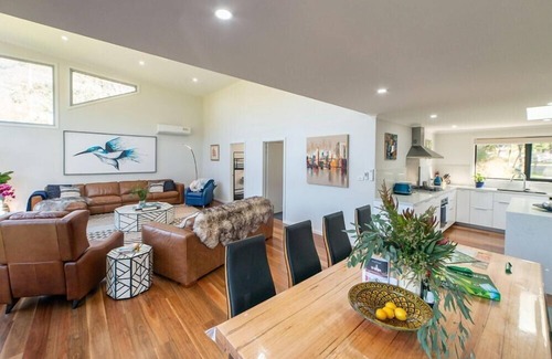 Halls Gap House | Heath House - 16 Heath St, Halls Gap Halls gap