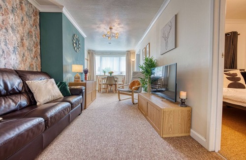 Long Itchington Apartment | Heather Apt | 3 bedrooms | Sleeps 6 | Southam Centre |Close to HS2 Coventry, Rugby & M40 | Inspire Homes