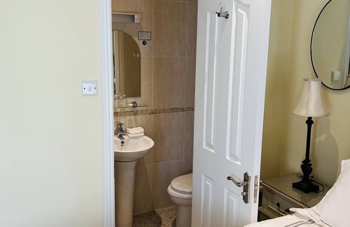 Malahide Bed & Breakfast | Heatherview B&B