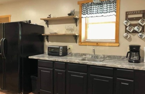 Luray Cabin | Heaven Can Wait - with hot tub!