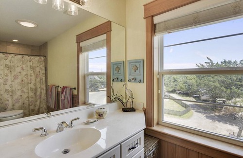 Ocracoke House | Heaven on Ocracoke: Expansive views of the harbor