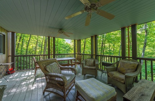 Montreat House | Heavenfell | Spacious Montreat Home | 1 Mile from Lake Susan & Conference Center!