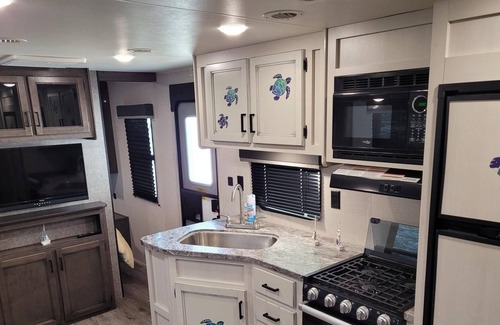 Port Bolivar House | Heavenly Beach Camper at Hailey's Beach-n-Bay RV Resort #8