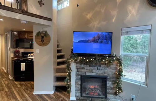Canton Cabin | Heavenly Escape into the Forest- Tiny Home at Allen Acres Resort