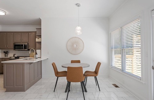 Hendersonville House | Heavenly Lakefront Six Bedroom Hideaway