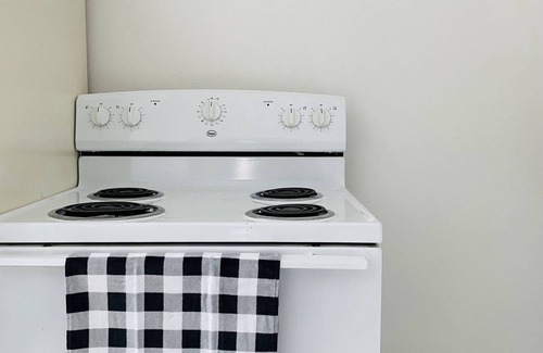 Evansville Apartment | Heavensville Haven | Cozy 1BR/1BA Apartment