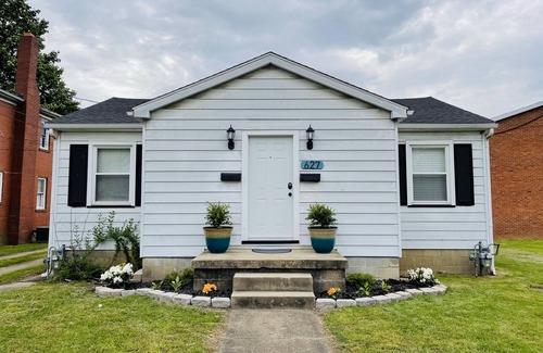Evansville Apartment | Heavensville Haven | Cozy 1BR/1BA Apartment