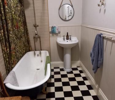 Wadsworth Bed & Breakfast | Hebble End View B&B